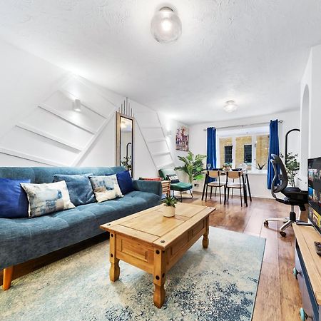 Quirky Canary 2Bed, Free Parking, Smart Tv & Games London Exterior foto